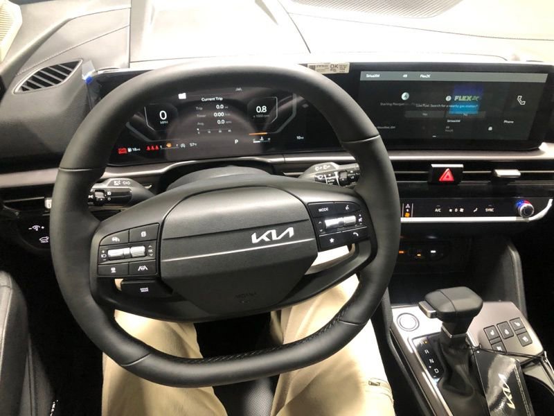 New 2026 Kia Sportage SX image 27