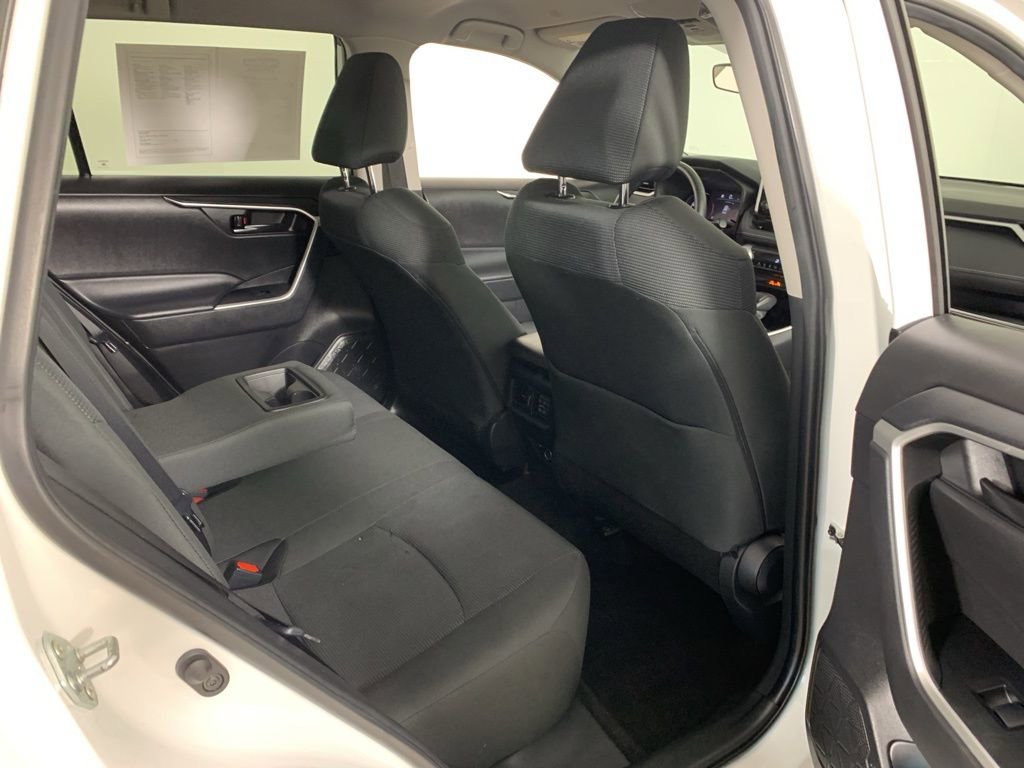 Used 2024 Toyota RAV4 LE AWD/4WD image 35