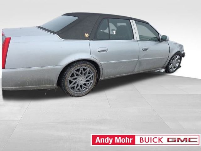 Used 2010 Cadillac DTS Premium w/ Driver Awareness Package image 22