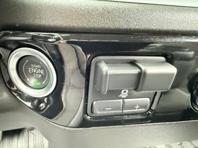 Used 2025 GMC Sierra 2500 SLE w/ SLE Convenience Package image 18