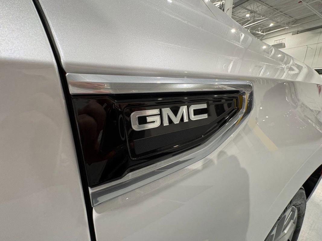 Used 2023 GMC Yukon Denali w/ LPO, Floor Liner Package AWD/4WD image 62