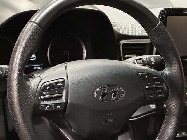 Used 2019 Hyundai Veloster Turbo FWD image 22