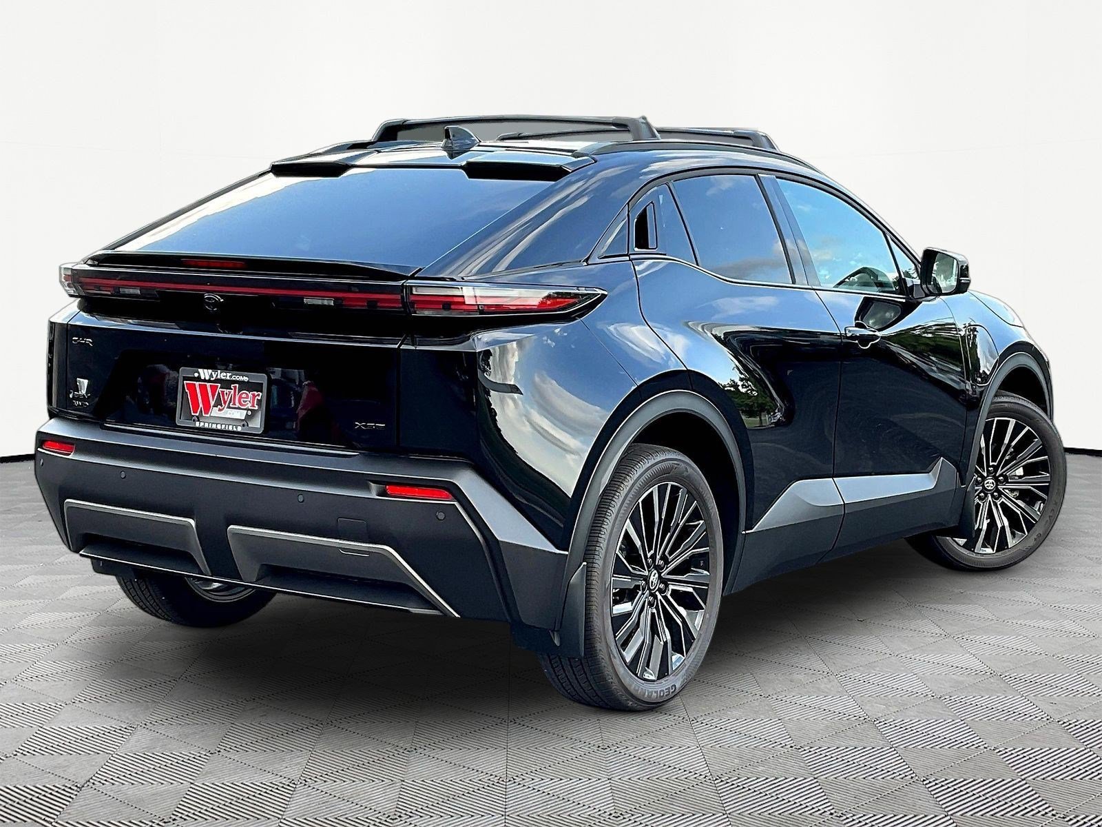 New 2026 Toyota C-HR AWD/4WD image 7
