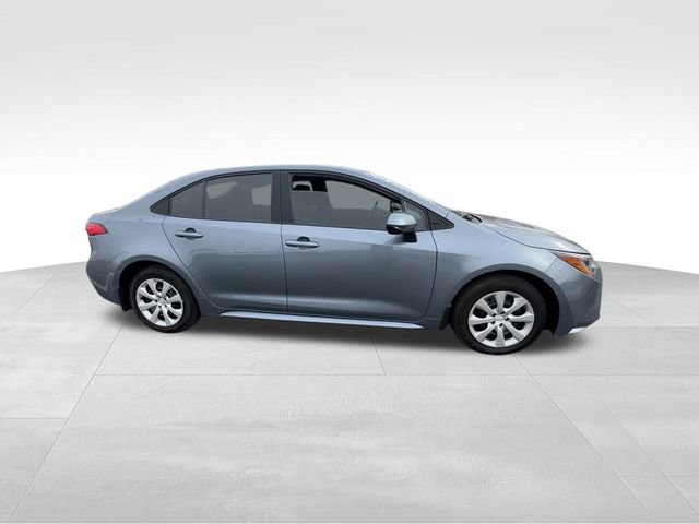 Used 2026 Toyota Corolla LE image 11