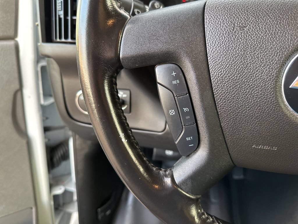 Used 2020 GMC Savana 3500 w/ Power Convenience Package RWD image 16