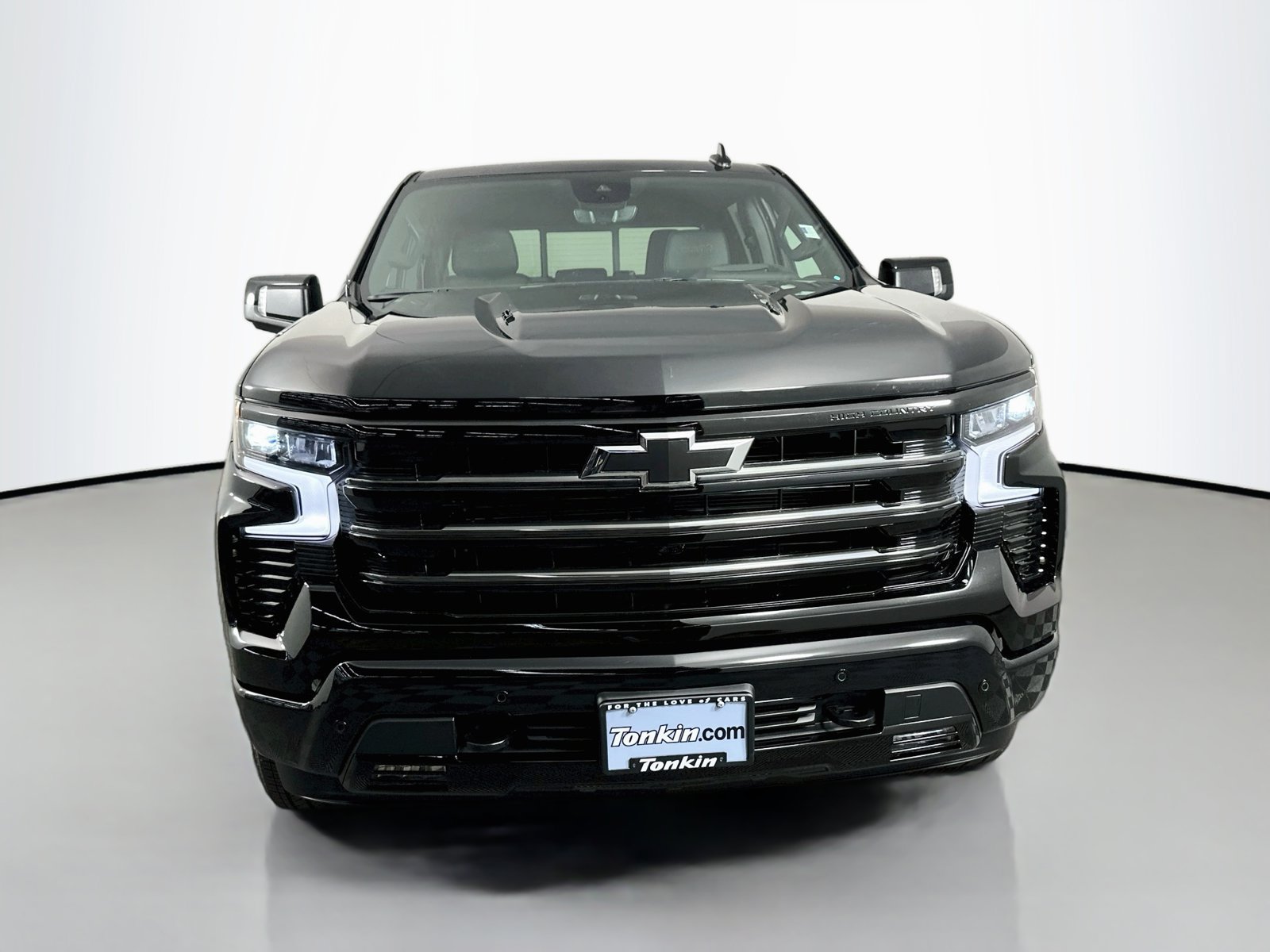 New 2026 Chevrolet Silverado 1500 High Country w/ Midnight Edition AWD/4WD image 2