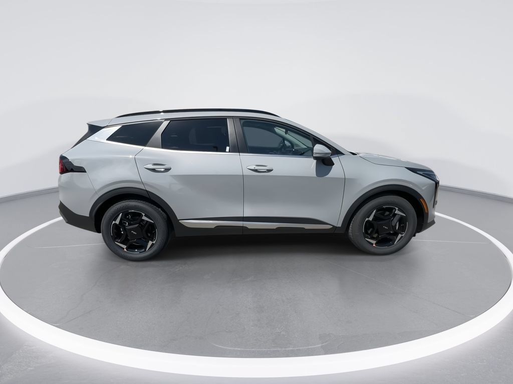 New 2026 Kia Sportage EX FWD image 9