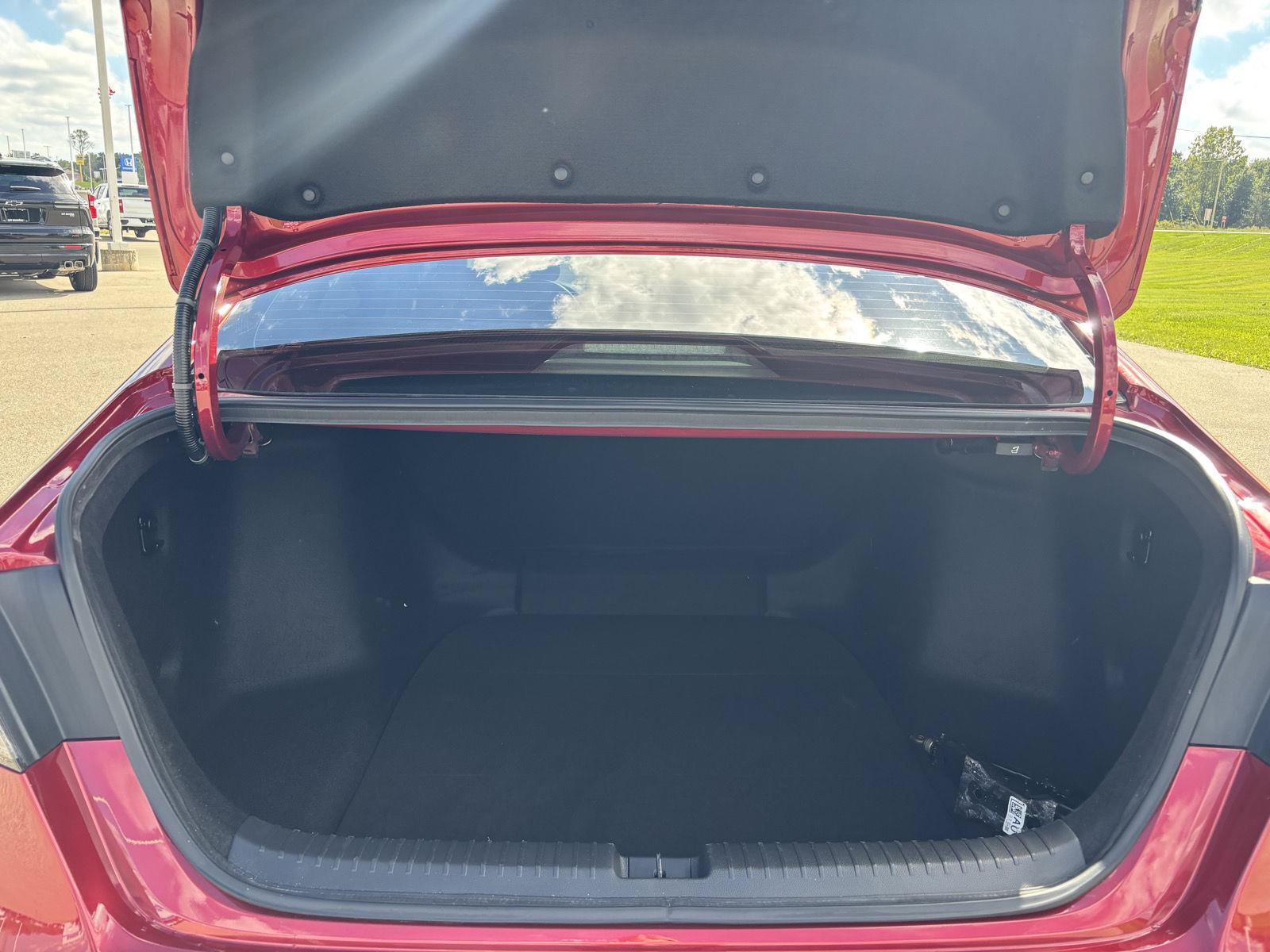 Used 2025 Honda Accord LX image 11