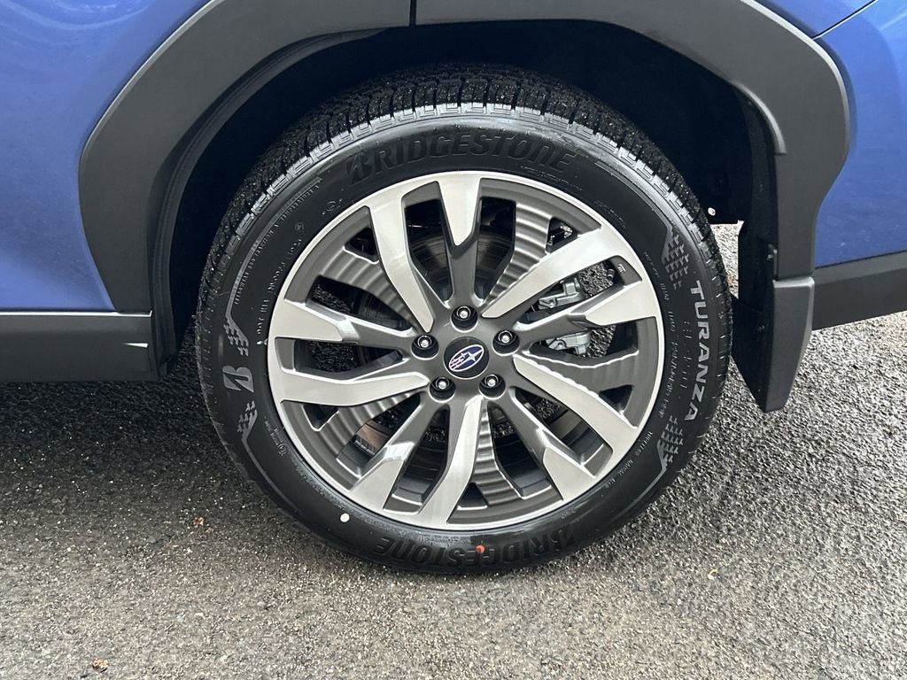 Certified 2025 Subaru Forester Touring w/ Touring Package image 11