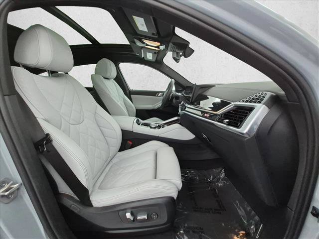 Used 2026 BMW X6 xDrive40i w/ Premium Package AWD/4WD image 25