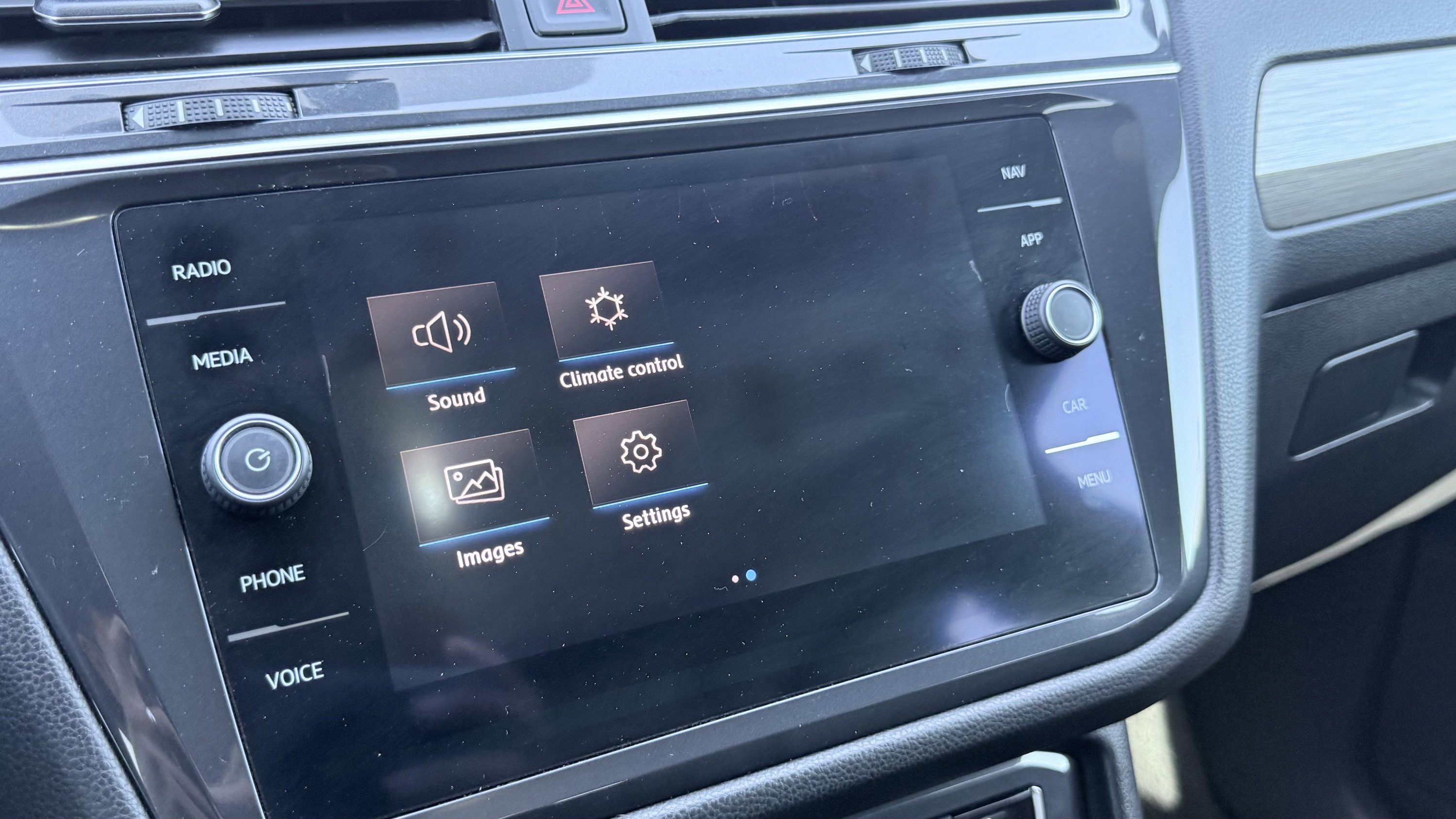 Used 2019 Volkswagen Tiguan SEL R-Line FWD image 70