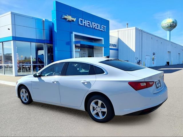 Used 2023 Chevrolet Malibu LS w/ Driver Confidence Package FWD image 6