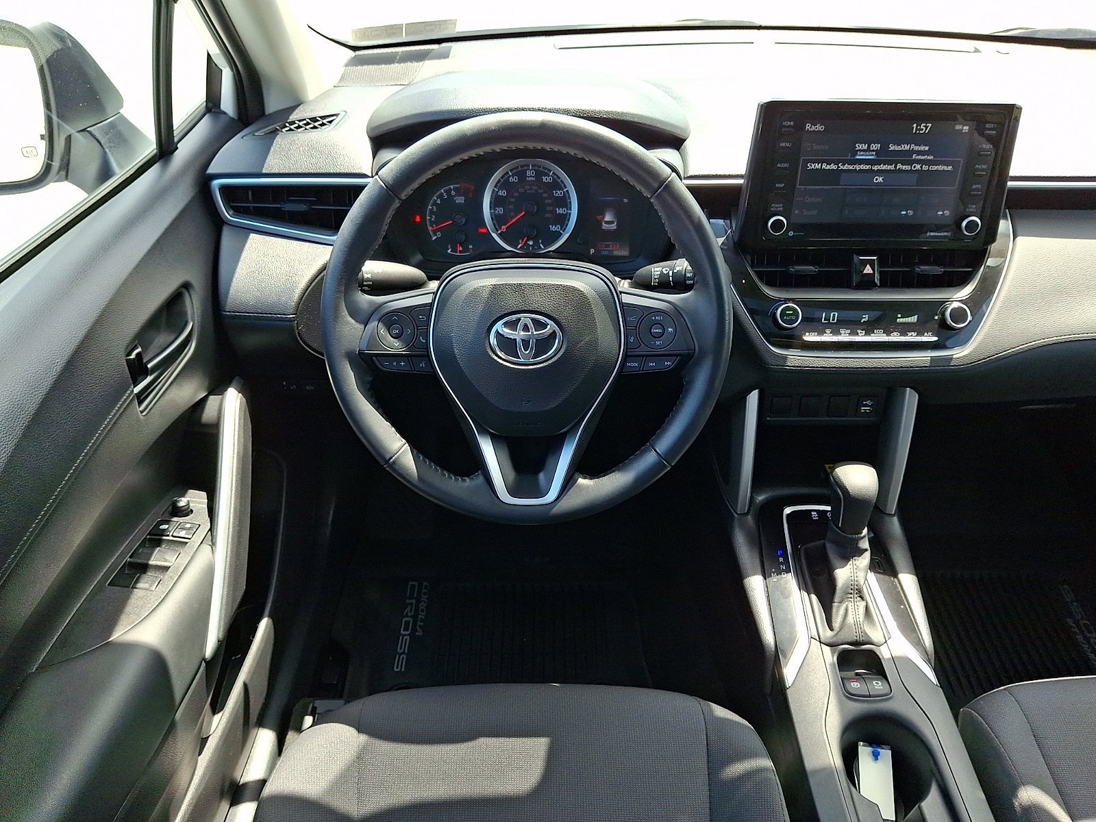 Certified 2022 Toyota Corolla Cross LE w/ Moonroof Package AWD/4WD image 13