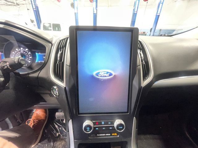 Used 2022 Ford Edge SEL w/ Convenience Package image 21