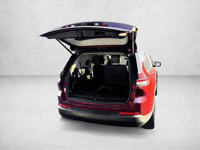 Used 2021 Jeep Grand Cherokee L Limited w/ Luxury Tech Group II image 7