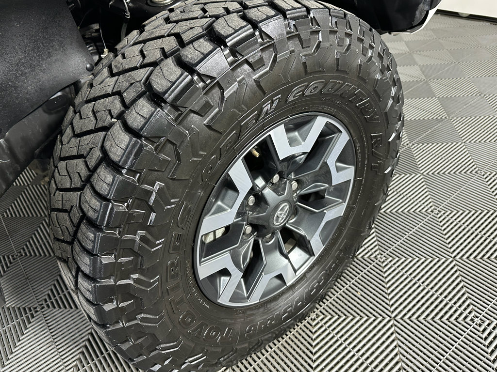 Used 2023 Toyota Tacoma TRD Off-Road image 22