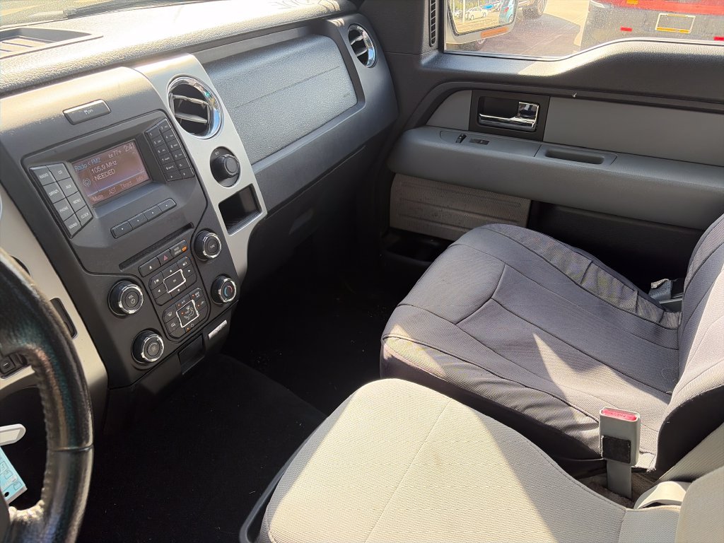 Used 2013 Ford F150 XLT w/ XLT Chrome Pkg RWD image 28