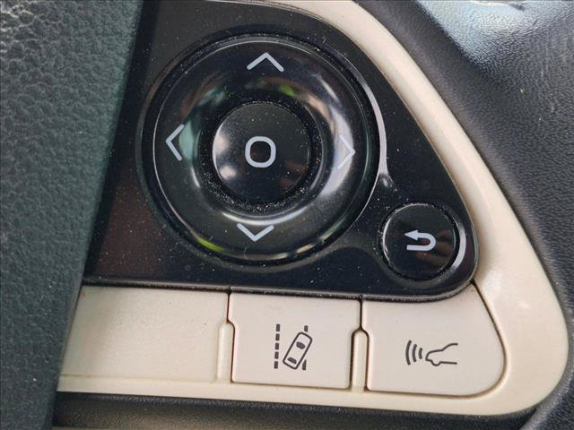 Used 2017 Toyota Prius Four FWD image 14