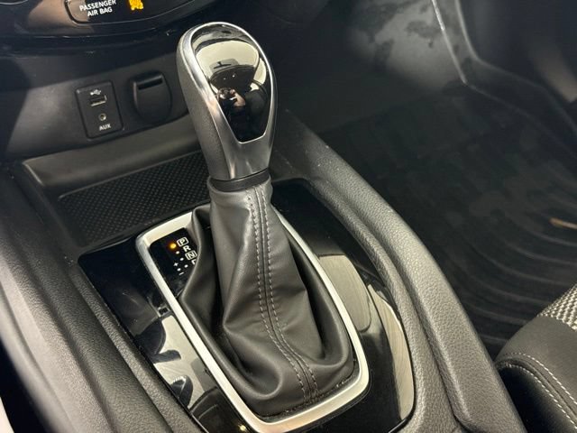 Used 2017 Nissan Rogue Sport SV AWD/4WD image 24