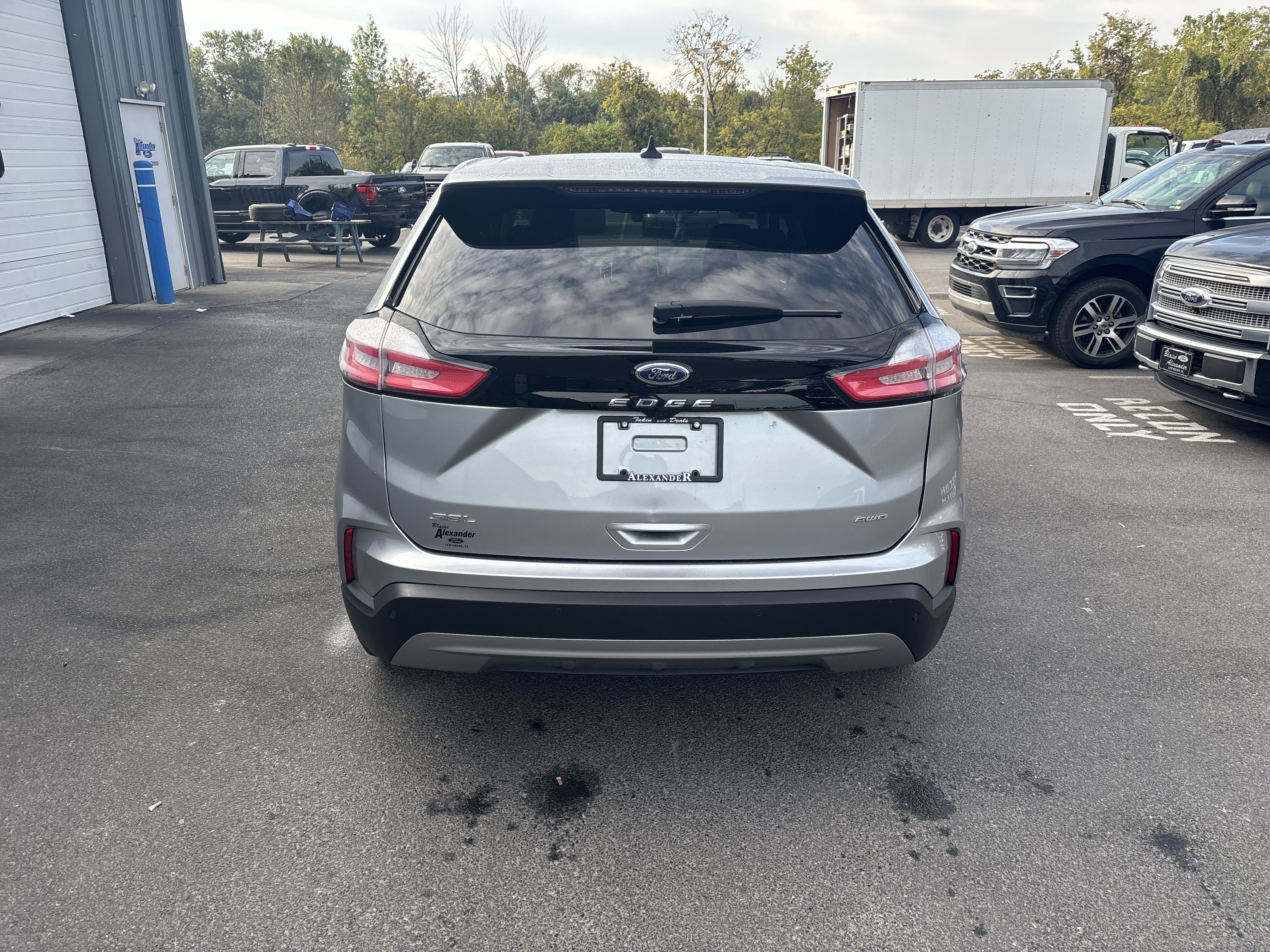 Used 2024 Ford Edge SEL video 4