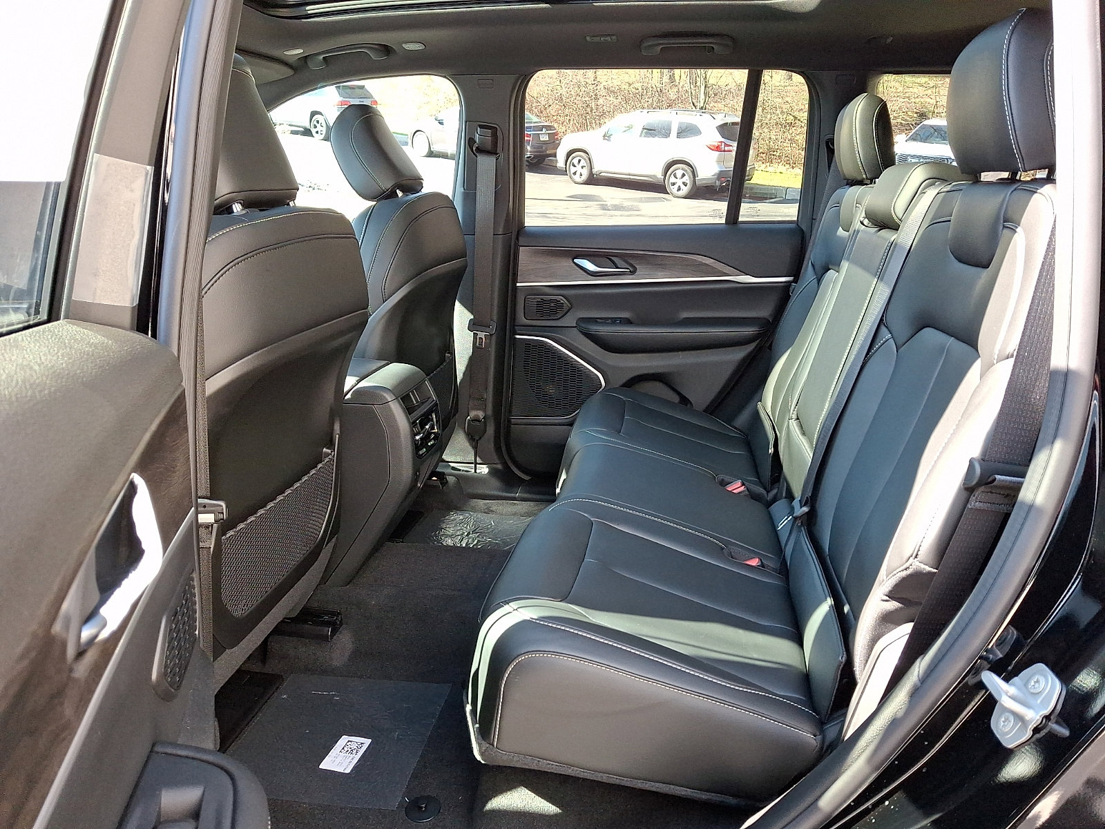 New 2026 Jeep Grand Cherokee Limited w/ Trailer Tow Package image 6