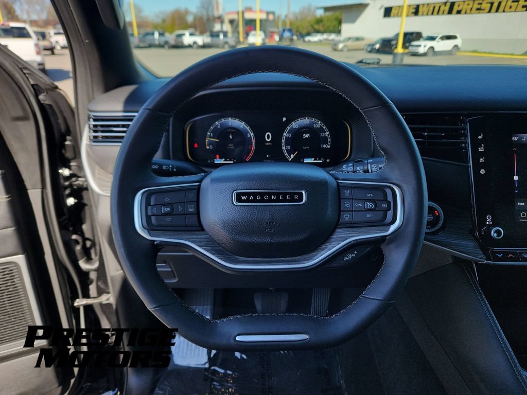 Used 2024 Jeep Wagoneer L Series II w/ Flexible Seating Group AWD/4WD image 16