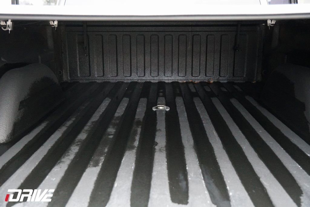 Used 2006 Chevrolet Silverado 2500 LT w/ Skid Plate Package image 43