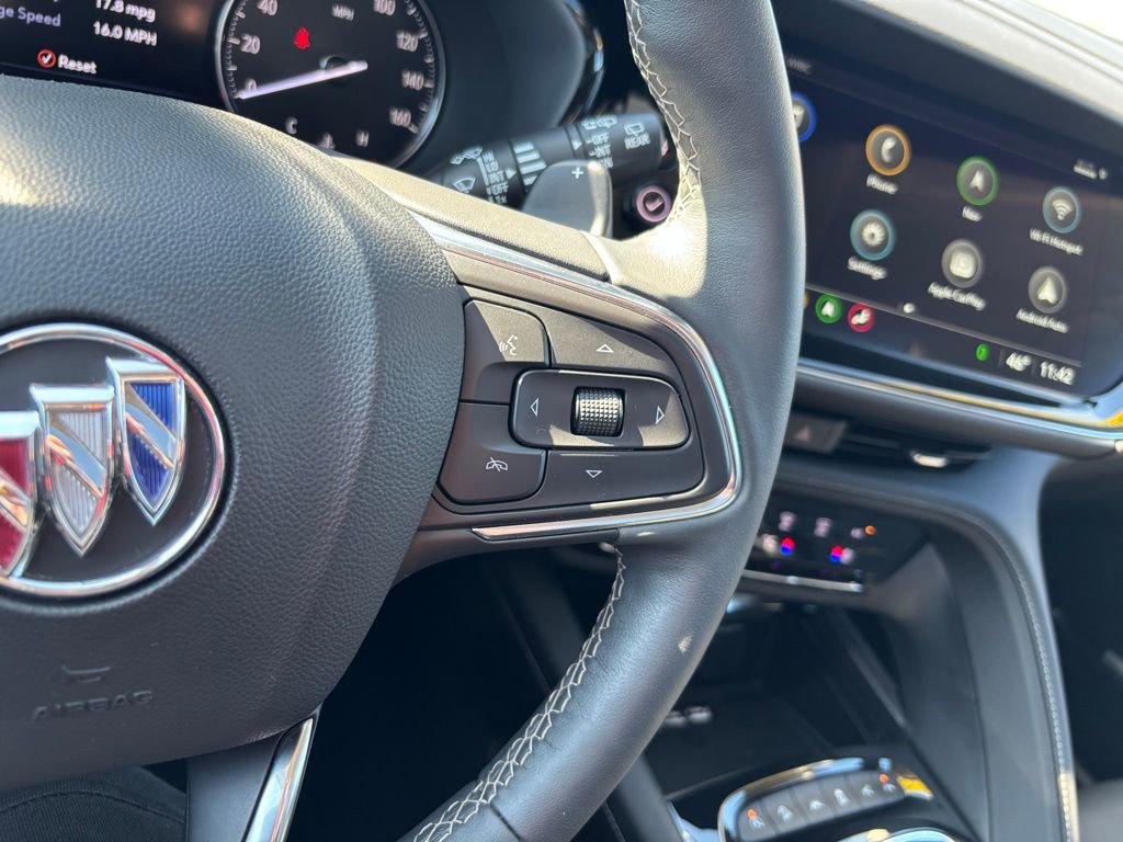 Used 2023 Buick Envision Avenir image 36