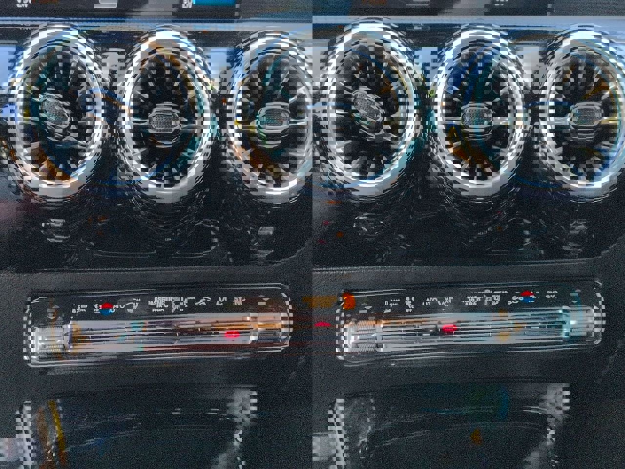 Used 2023 Mercedes-Benz CLA 250 image 18