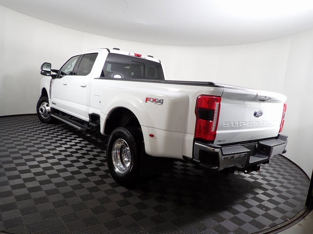Used 2024 Ford F350 Lariat w/ FX4 Off-Road Package image 14