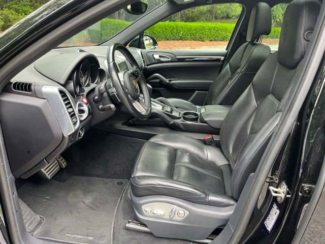 Used 2017 Porsche Cayenne S AWD/4WD image 5
