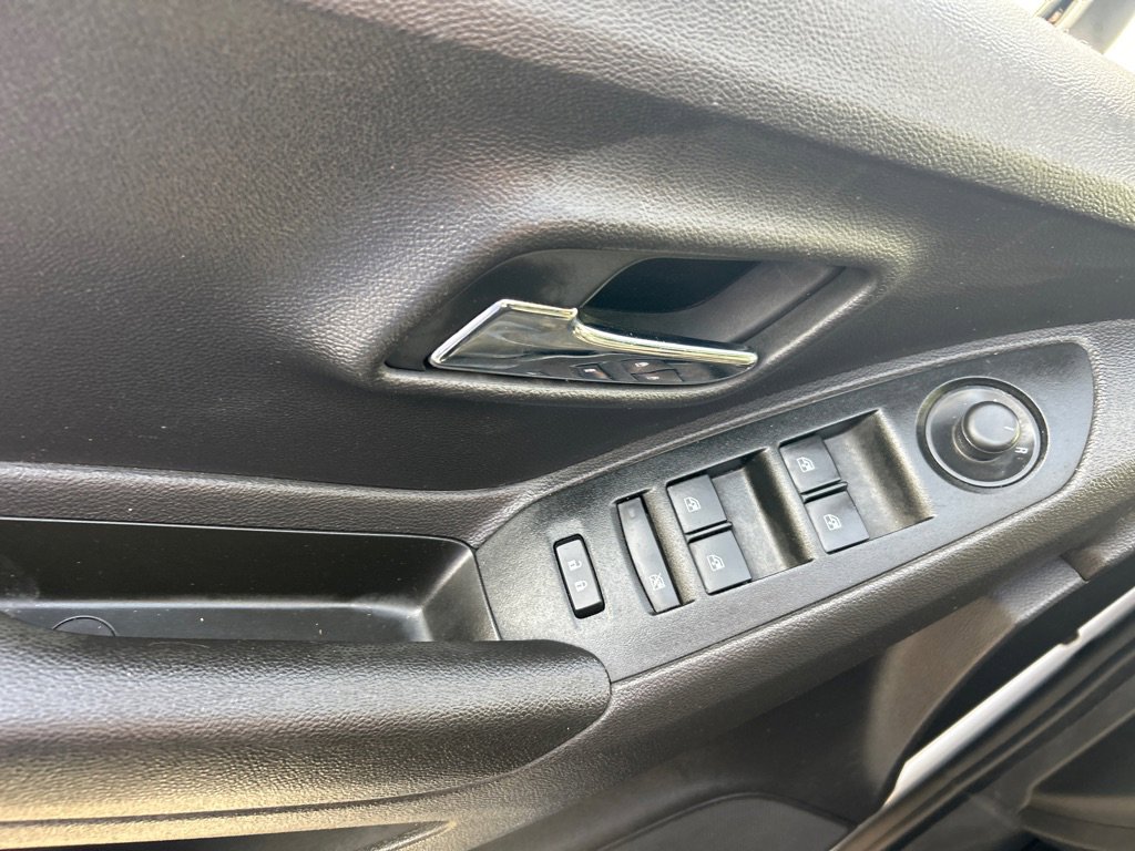 Used 2020 Chevrolet Trax LS w/ Tint and Cruise Package image 10