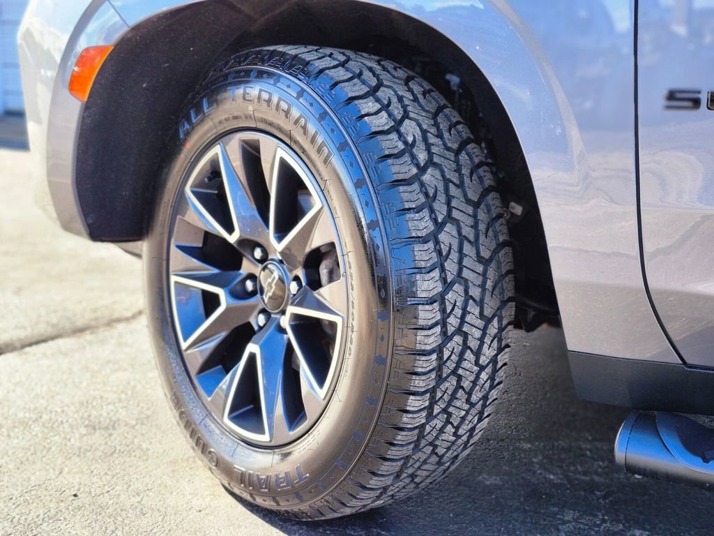 Used 2021 Chevrolet Suburban Z71 w/ Z71 Off-Road Package image 29