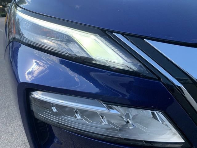 Used 2021 Nissan Rogue SV FWD image 16