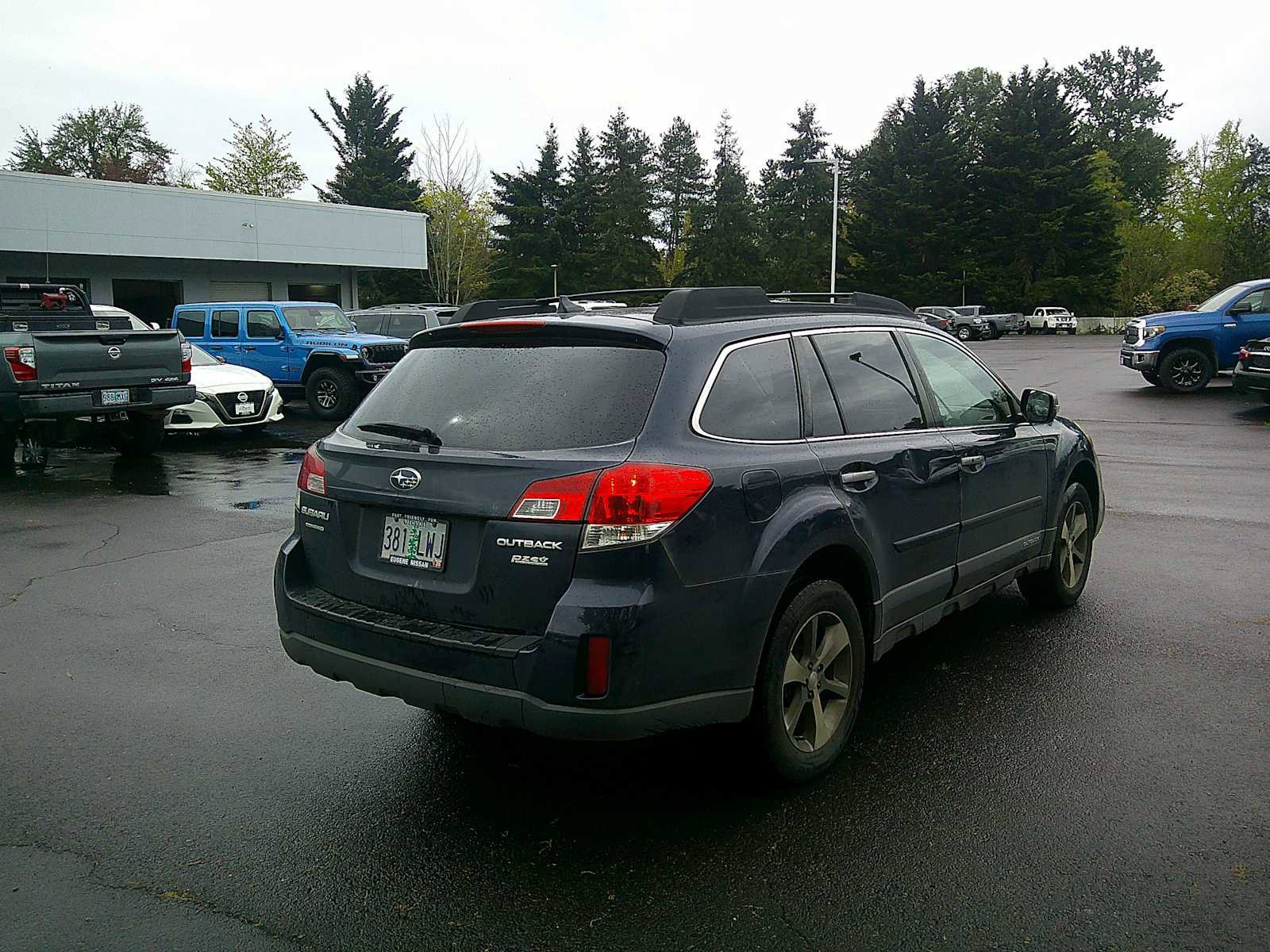 Used 2014 Subaru Outback 2.5i Limited AWD/4WD image 5