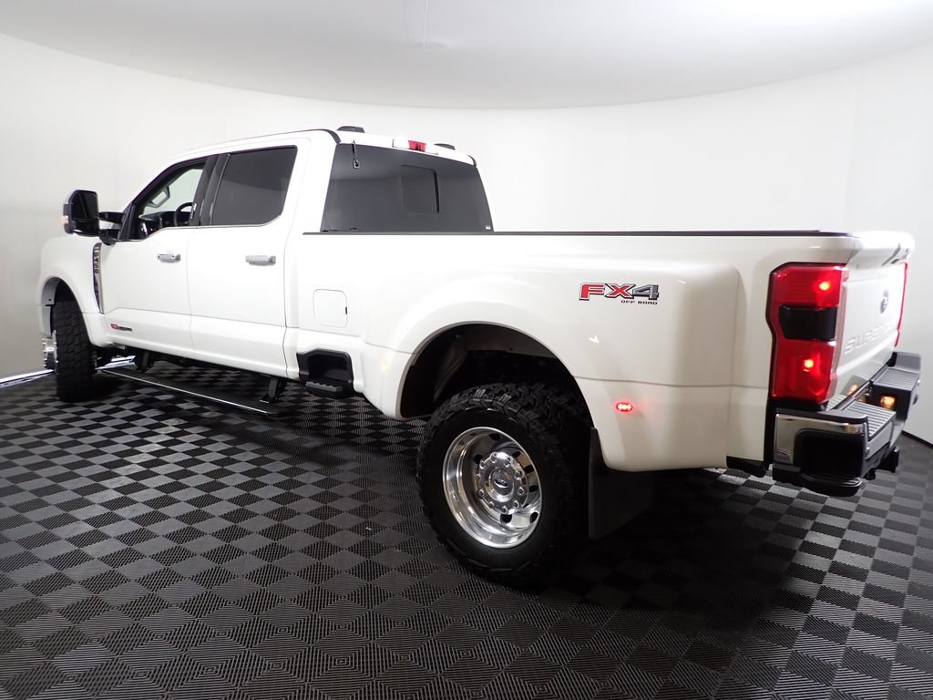 Used 2026 Ford F450 Lariat w/ Lariat Ultimate Package AWD/4WD image 14