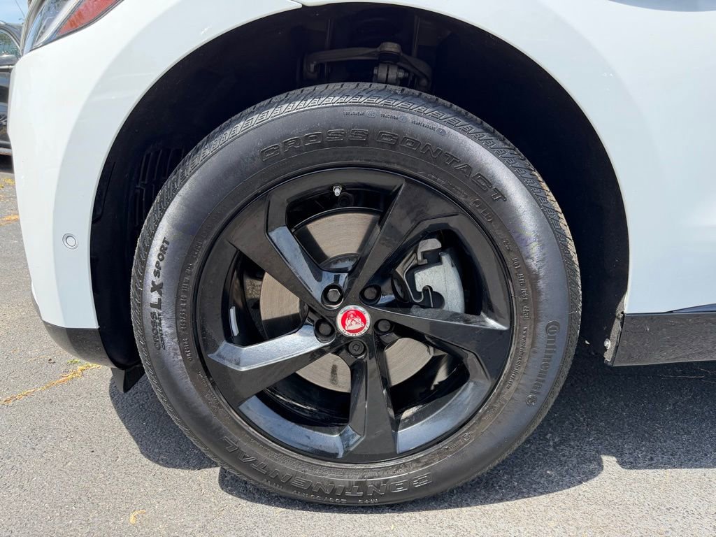 Used 2021 Jaguar F-PACE S image 9