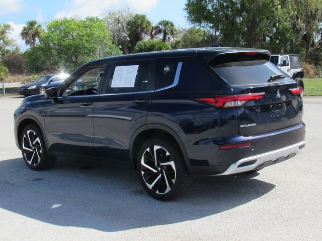 Used 2023 Mitsubishi Outlander SE image 7