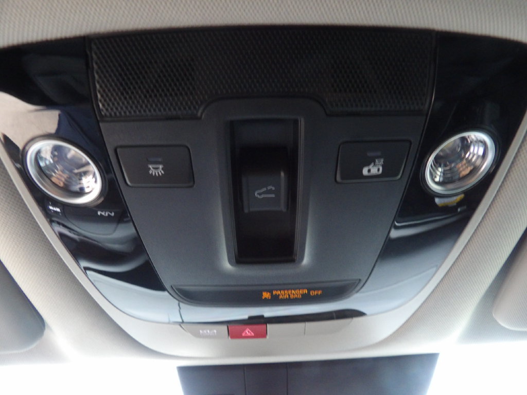 New 2026 Kia Sportage EX w/ EX Panorama Roof Package FWD image 23