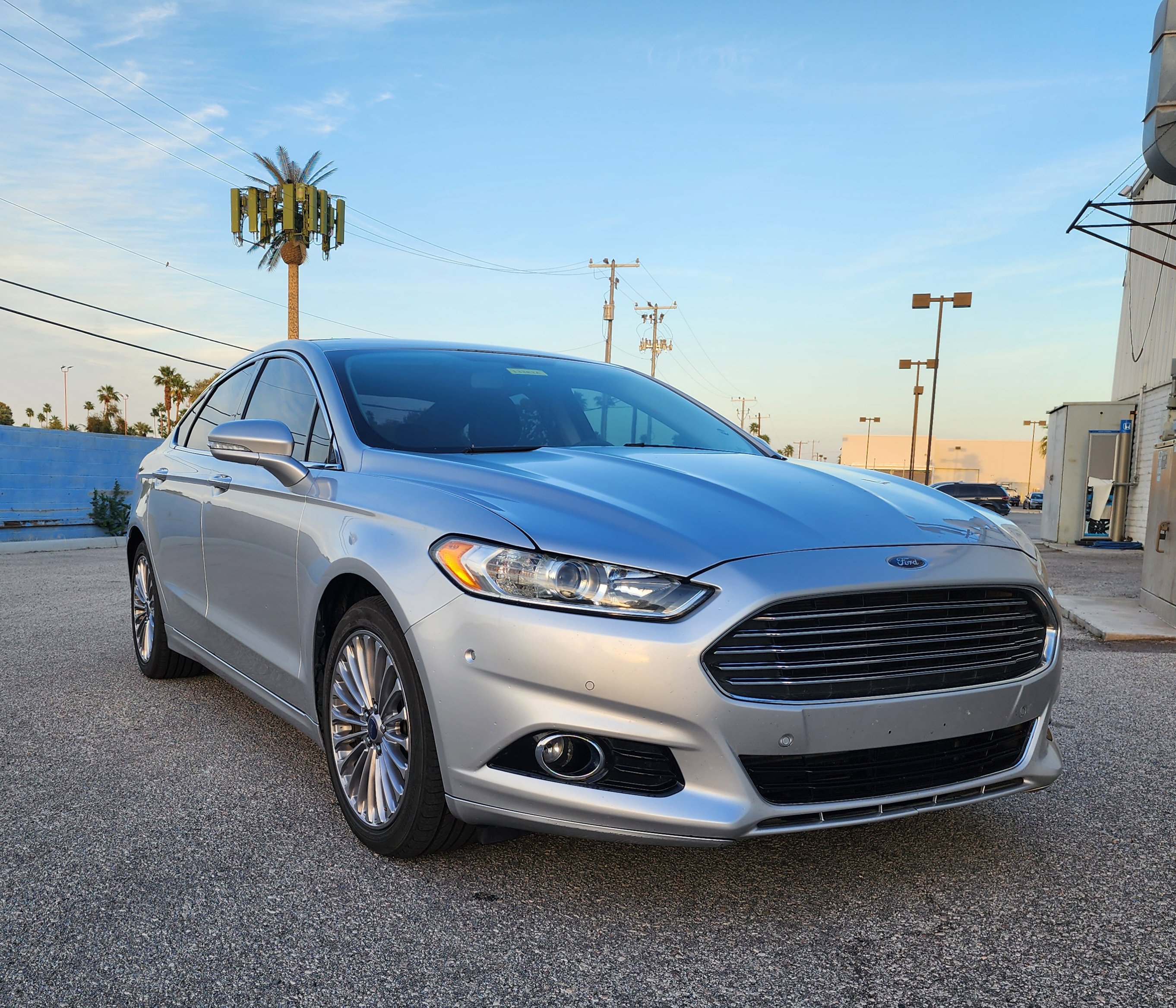 Used 2013 Ford Fusion Titanium image 3