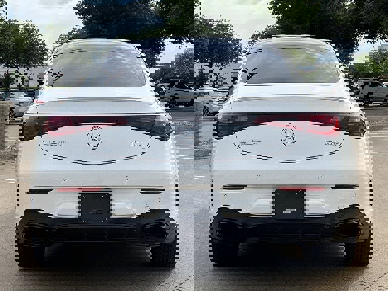 Used 2024 Mercedes-Benz CLE 300 4MATIC Coupe image 5