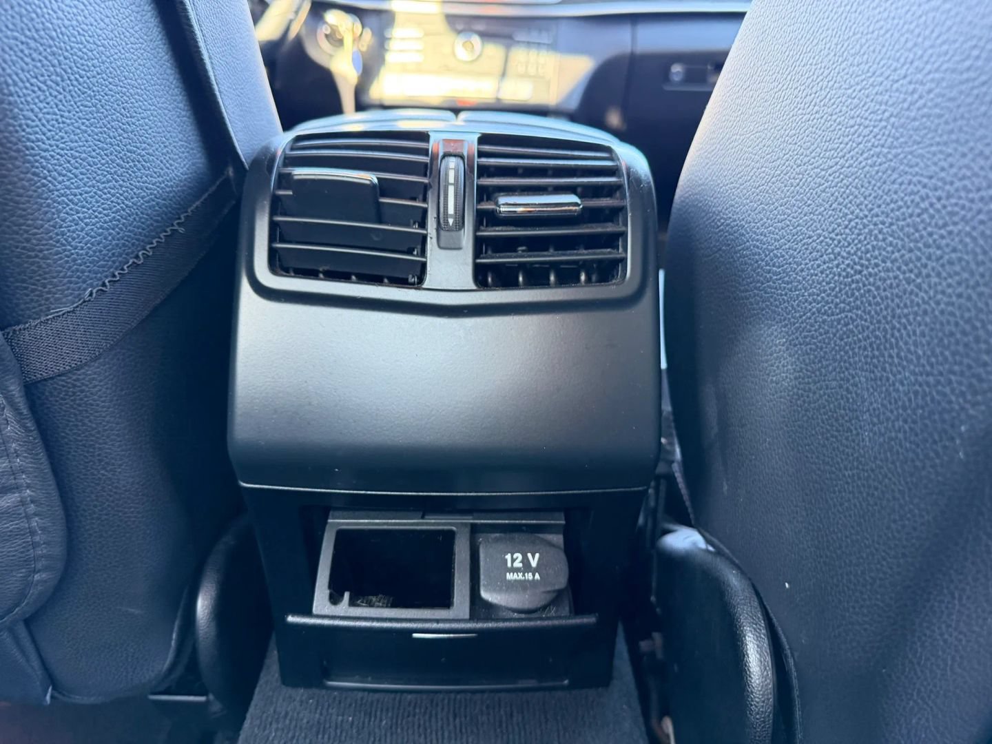 Used 2016 Mercedes-Benz E 350 Sedan image 16
