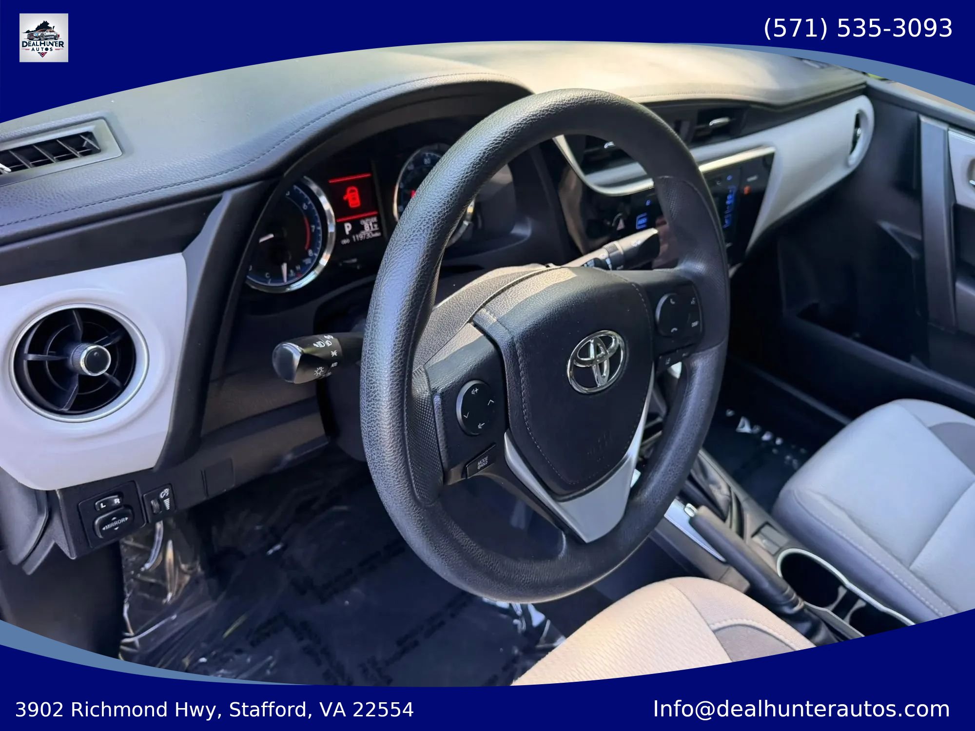 Used 2017 Toyota Corolla LE FWD image 19