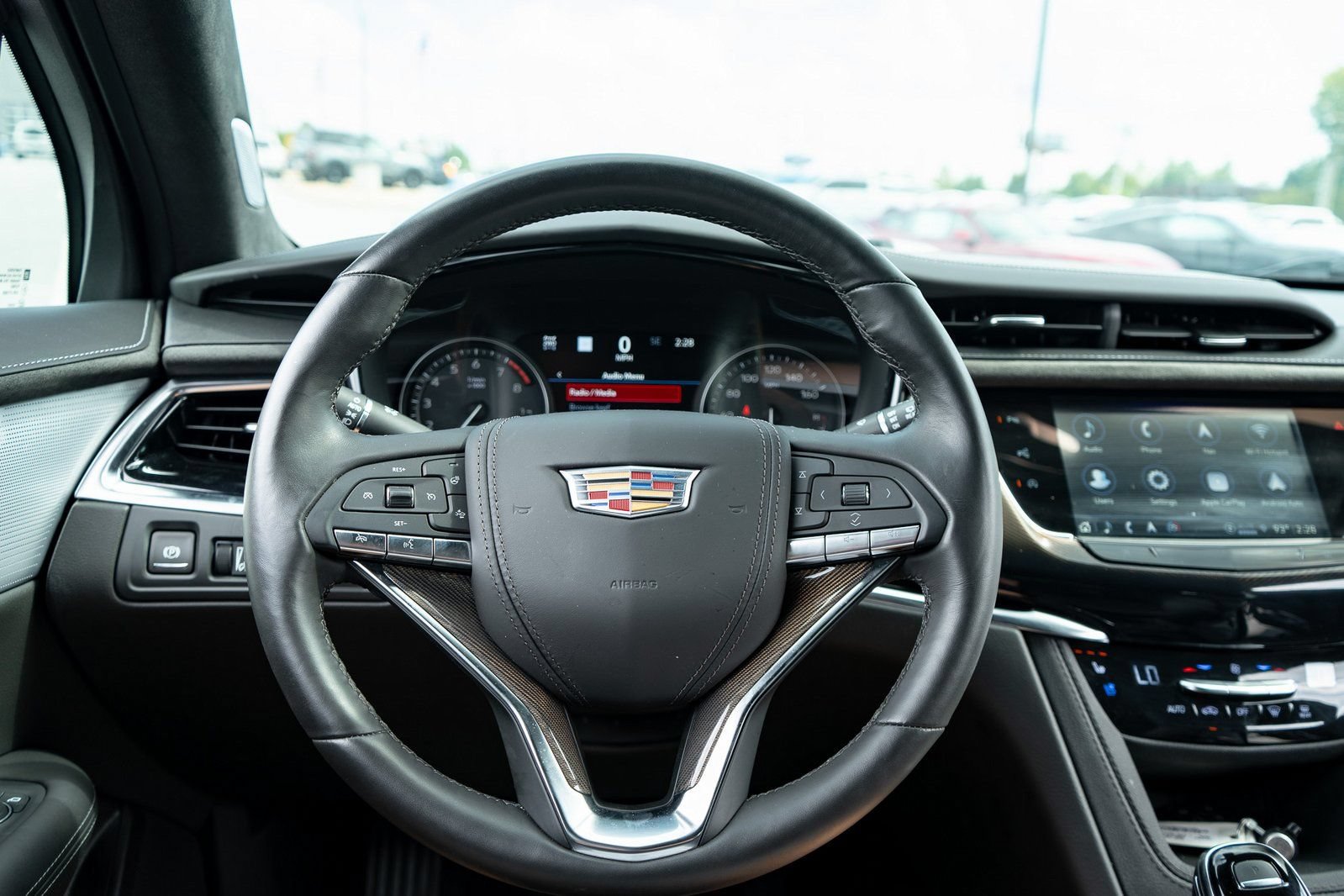 Used 2024 Cadillac XT6 Premium Luxury w/ Platinum Package AWD/4WD image 30