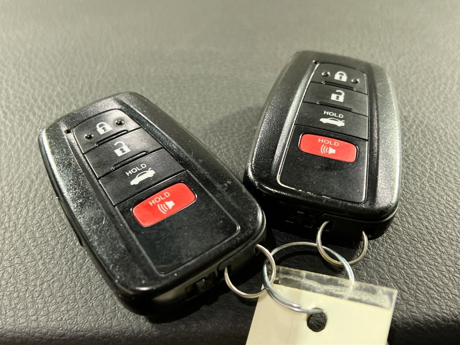 Used 2022 Toyota Camry LE image 28