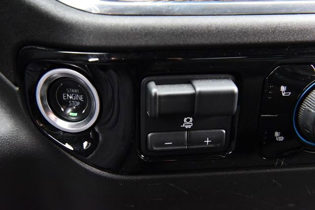 Used 2025 Chevrolet Silverado 1500 LT AWD/4WD image 15