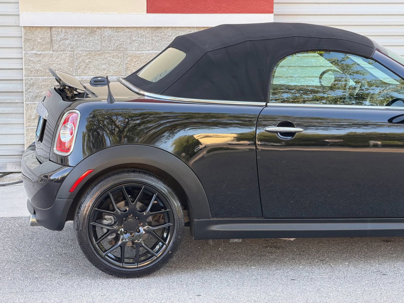 Used 2013 MINI Cooper Roadster FWD image 56
