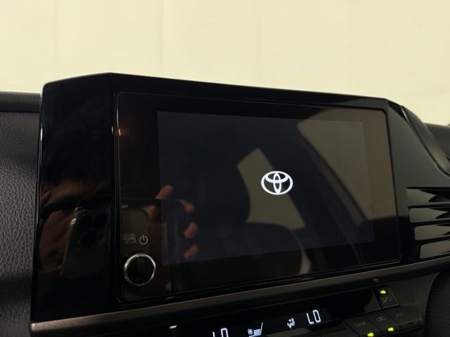 Used 2025 Toyota Camry SE FWD image 16