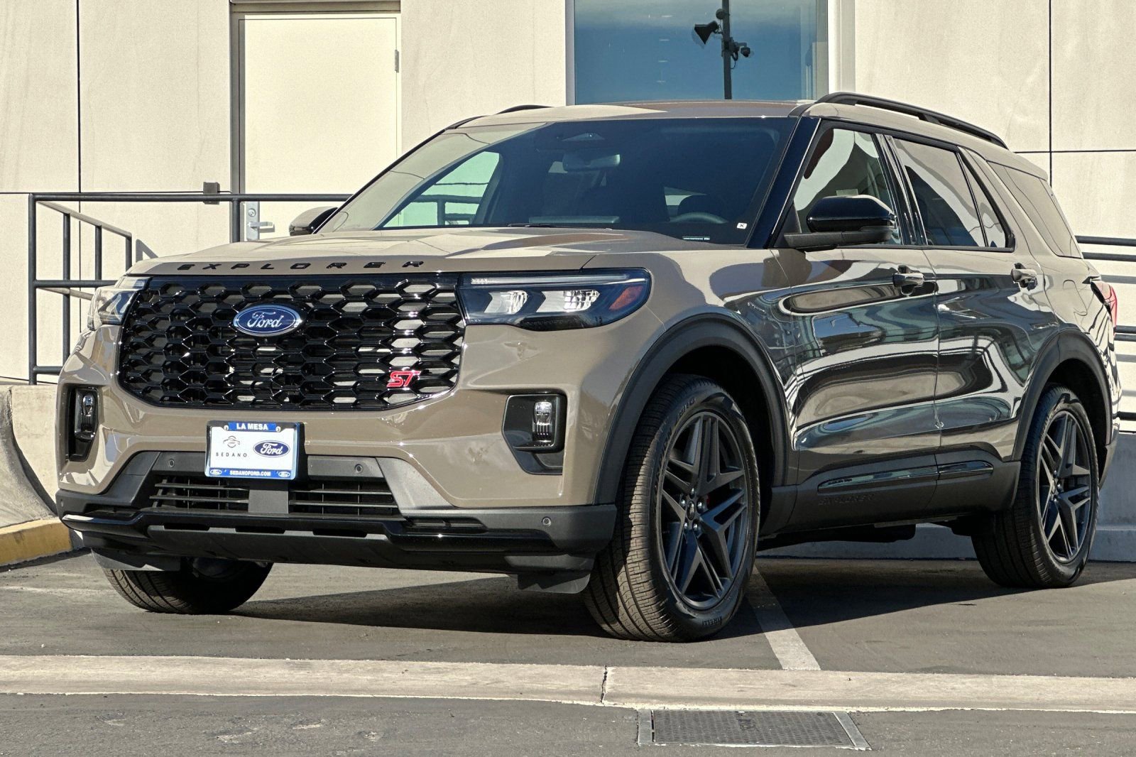 New 2026 Ford Explorer ST w/ Sun And Sound Package image 7