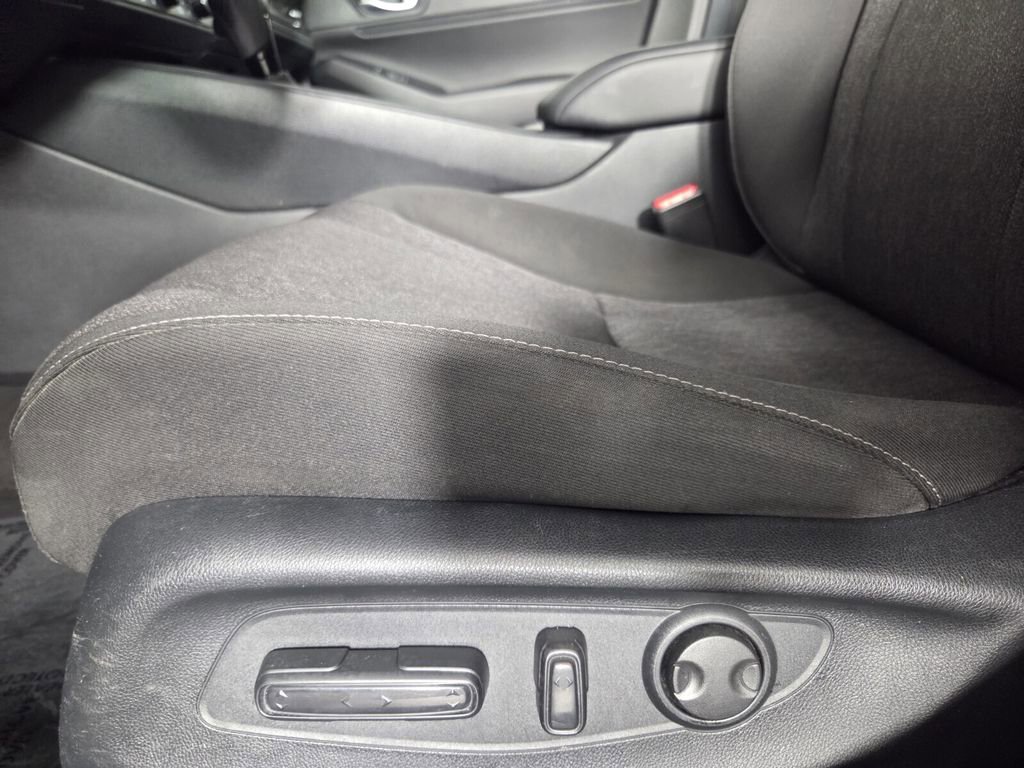 Used 2023 Honda Accord EX image 13